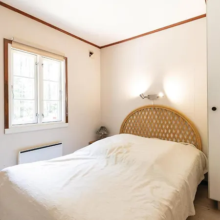 Awesome In Aakirkeby With Wifi Holiday home Vester Somarken